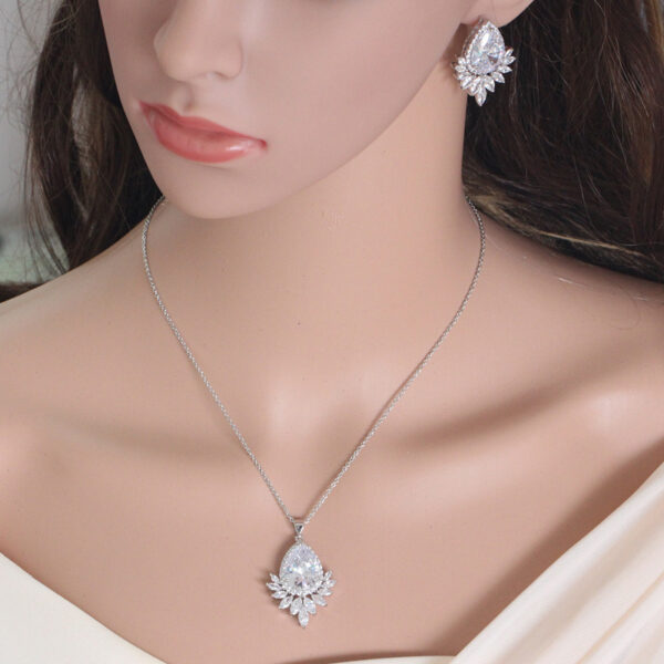 Dove Jewellery Set - Image 5