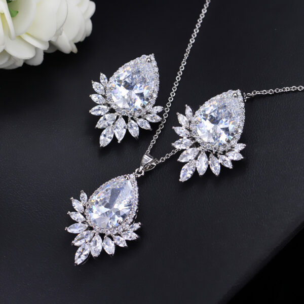 Dove Jewellery Set - Image 6